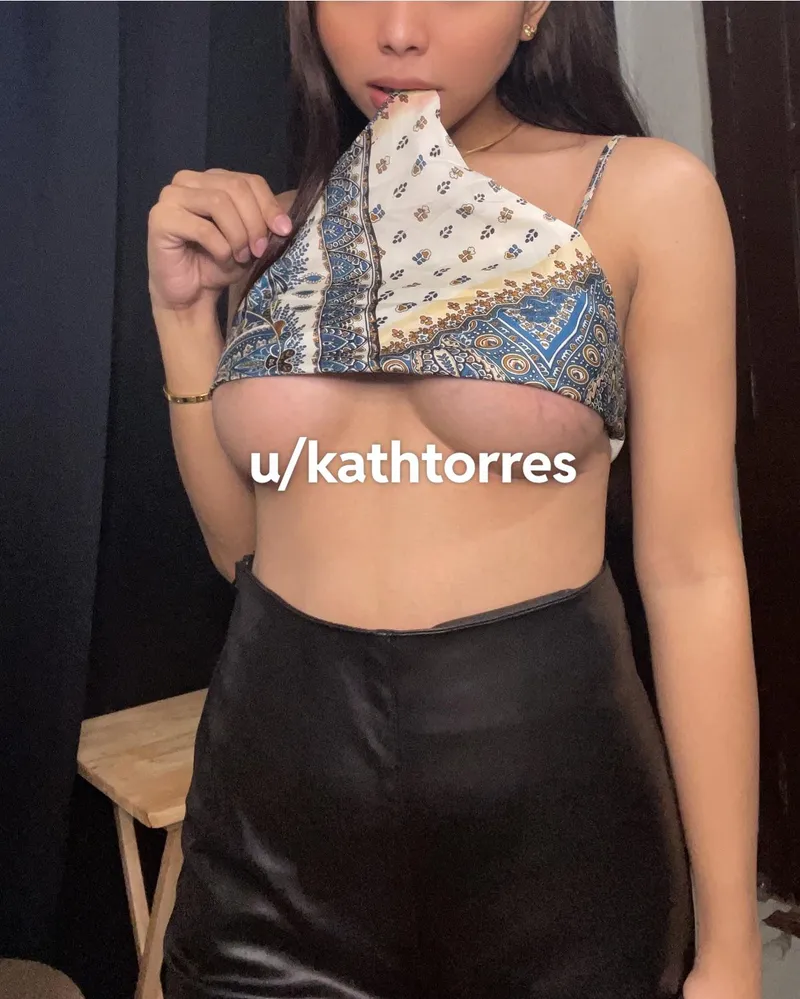 Thumbnail (f) pa charge naman sa bahay nyo, di na ko mag bra :p by kathtorres
