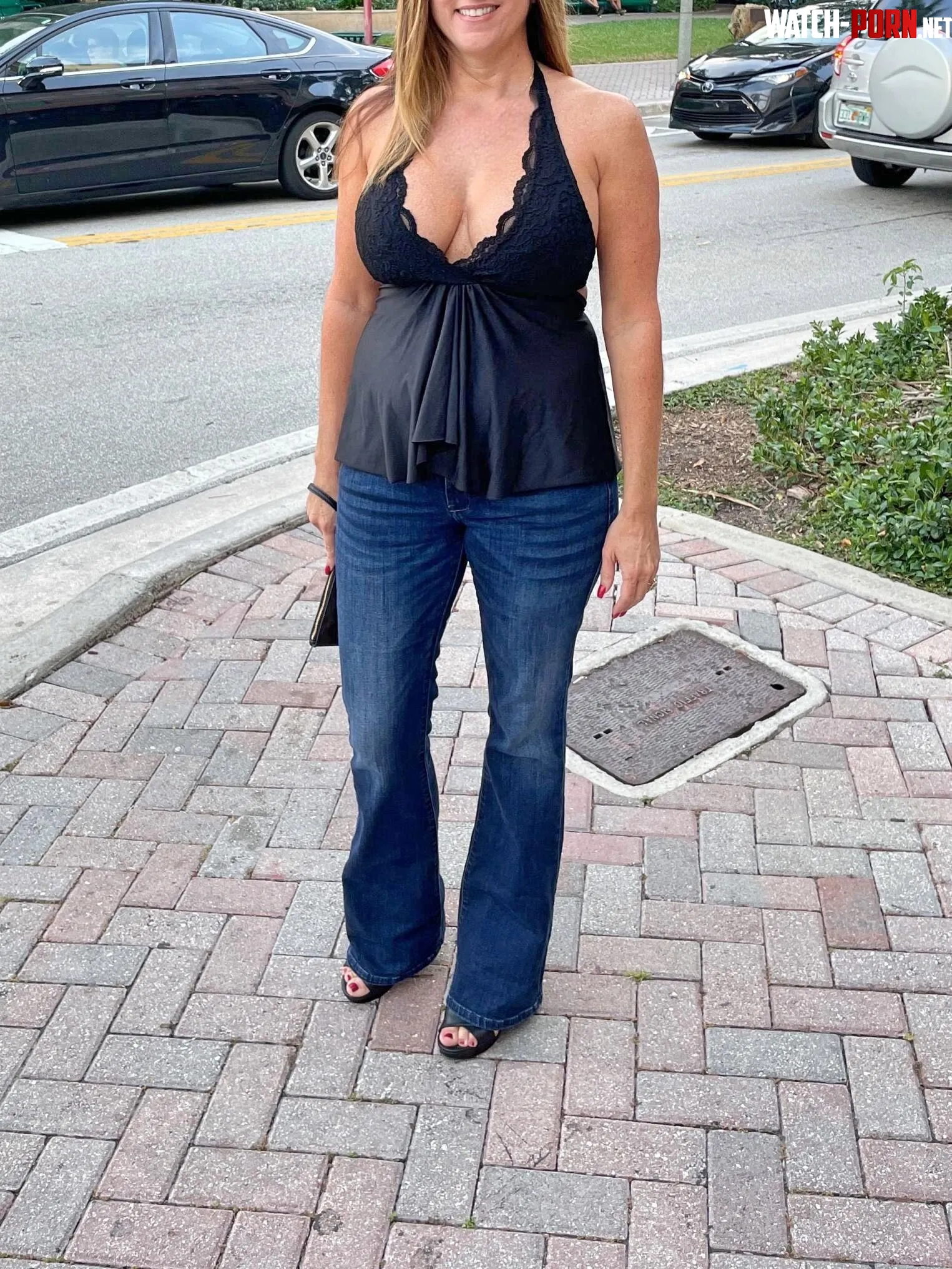 U a bull or a cuck on a date with a 34DD 50 something MILF Hotwife by SEFLCuckCouple