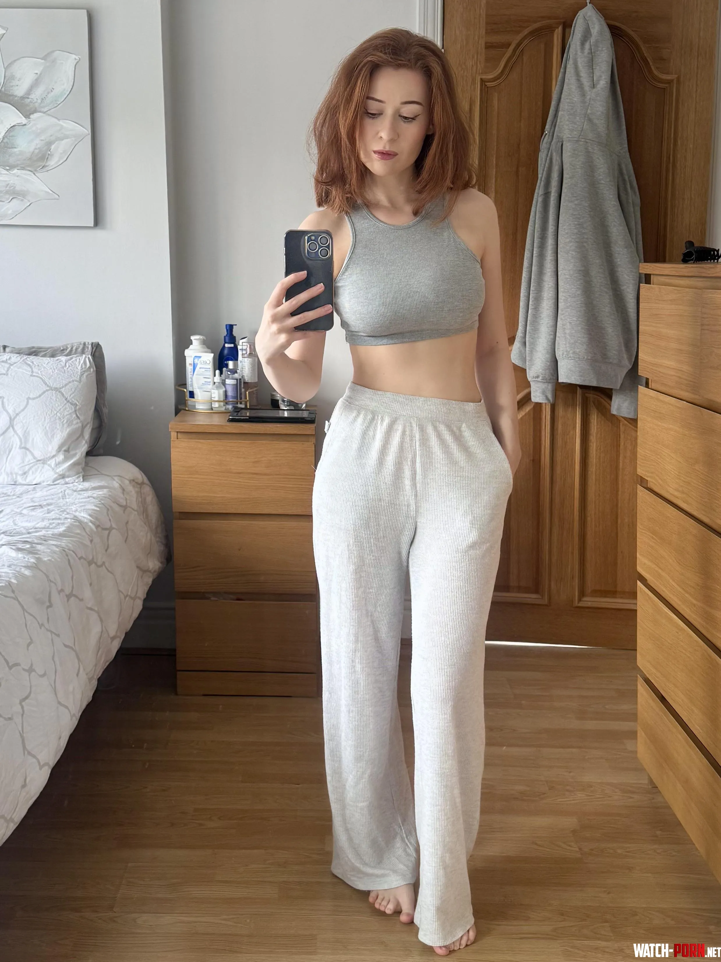 Comfy crop by Fit_Resident4599