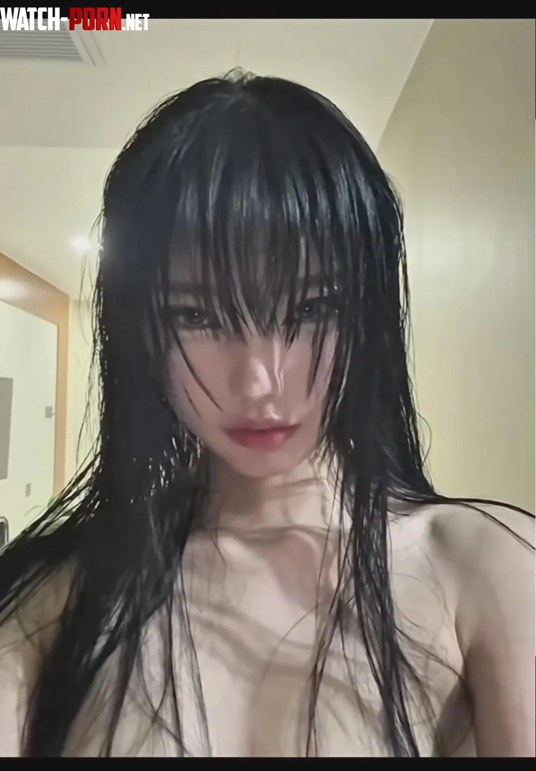 Who's this wet beauty ? by No-Nature4862