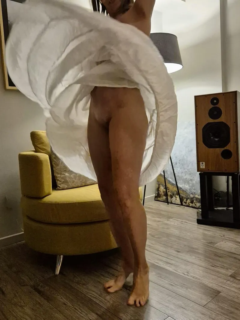 Thumbnail PetiteHotMature's Cozy Saturday Upskirt Secrets Unveiled