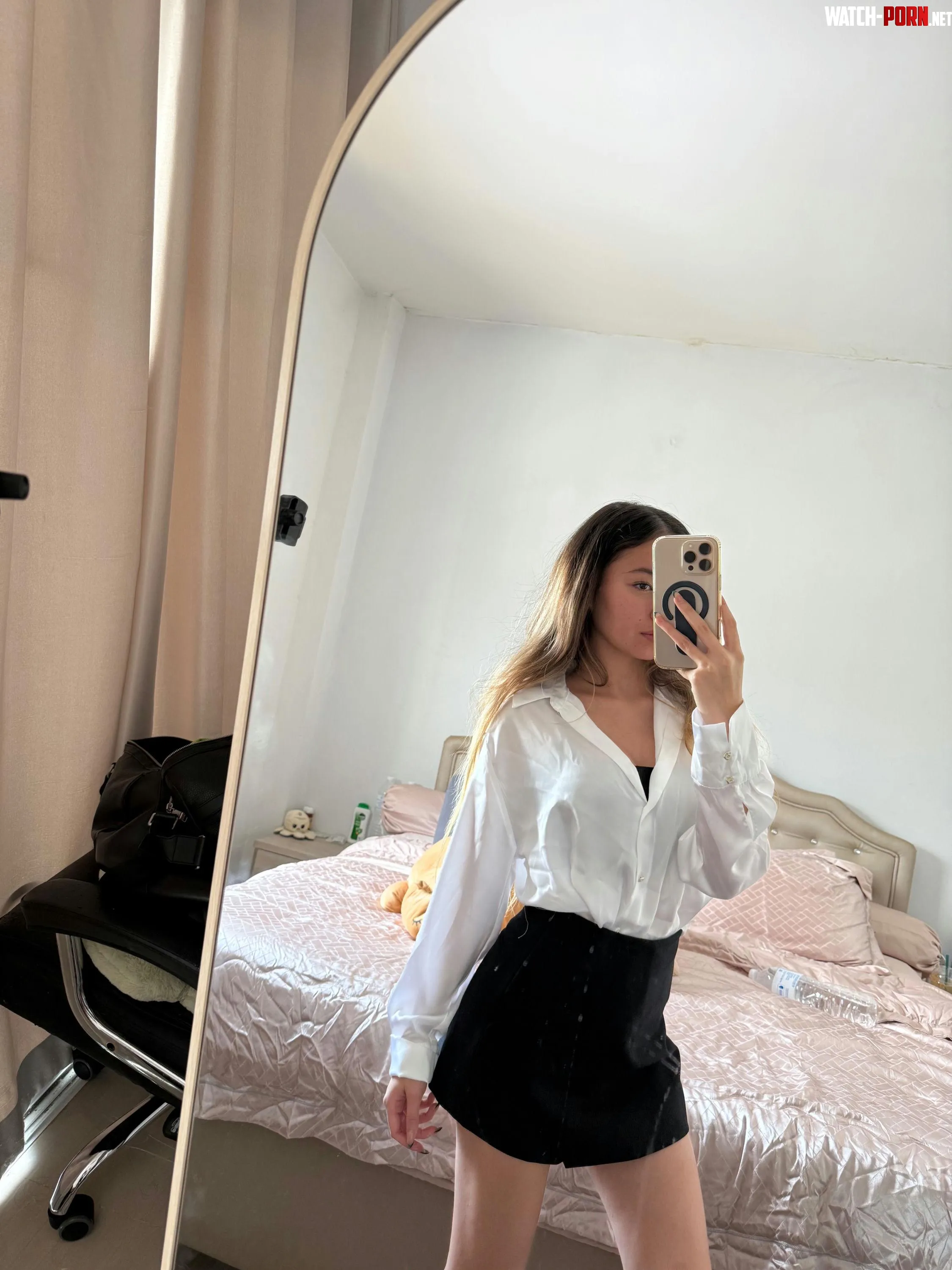 Boss said im the cutest secretary! by Hibabyyyy