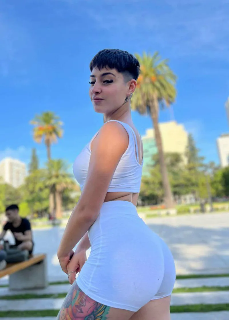 Thumbnail Matching Gym Set Chic: Nikkispicee's Classygirls Approach