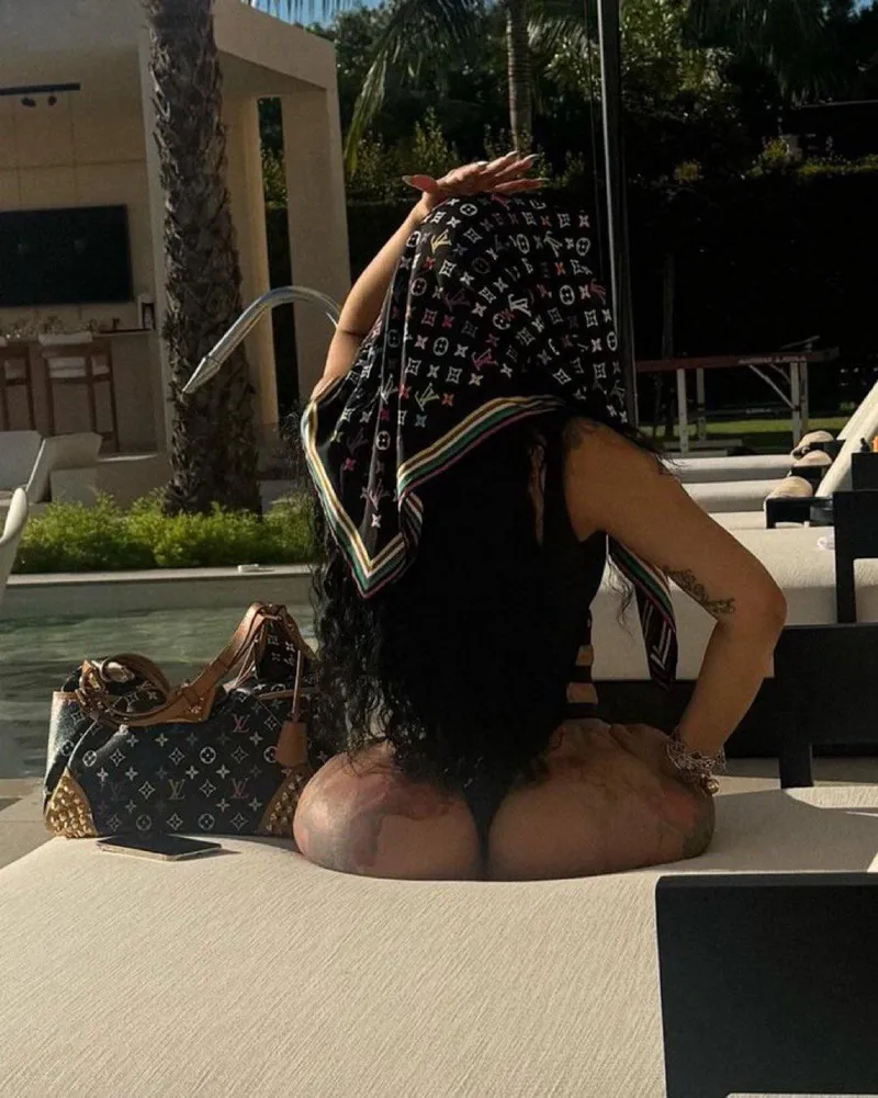 Thumbnail Cardi Making Waves in HipHopGoneWild | Any_Professional_337