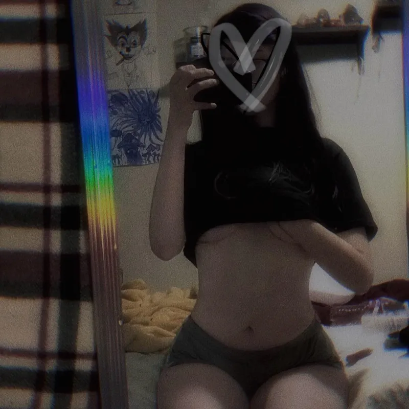Thumbnail Mindless_Eggplant_79 Shares 'Lonely & Needy' Rate My Boobs Post