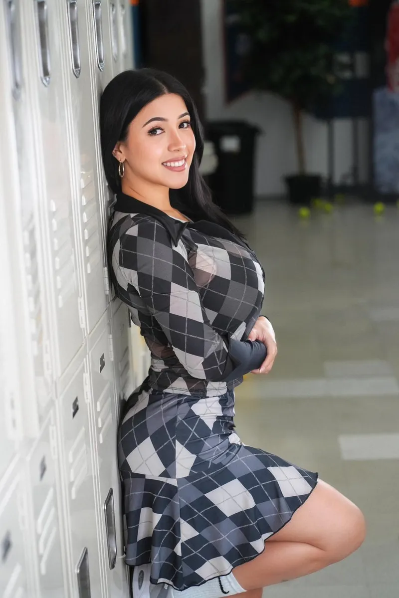 Thumbnail Showcasing the Best: Share Your Favorite 2busty2hide Pic | Consistent-Abalone26