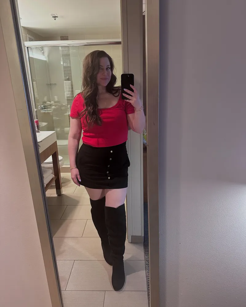 Thumbnail Blair_baby85's Curves Galore: A Journey of Exploration in Slightly Chubby