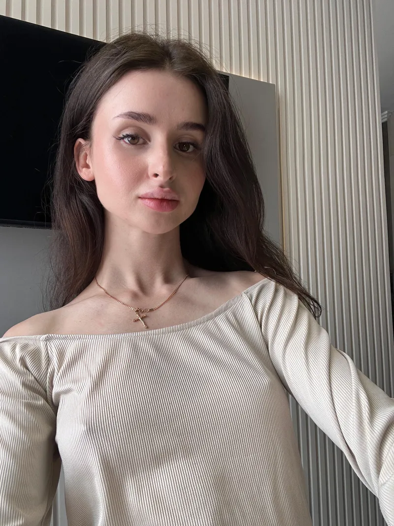 Thumbnail Strict and Sensual: bambaleilo-3000's Captivating Content