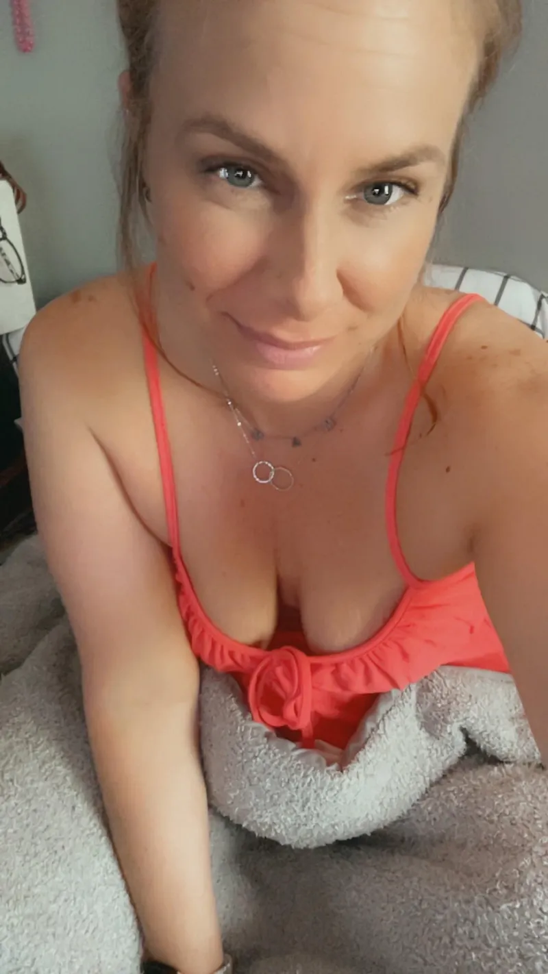 Thumbnail Lazy Sunday with Roadtripcpl - Downblouse Adventures