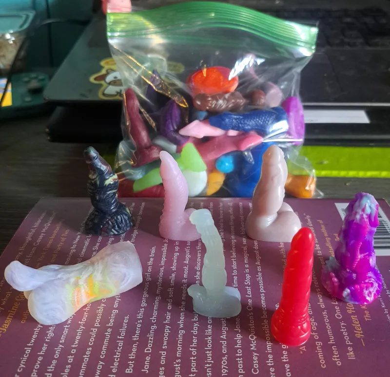 Thumbnail ApprehensiveElk1632 Unveils Teenie Weenies Collection with Excitement