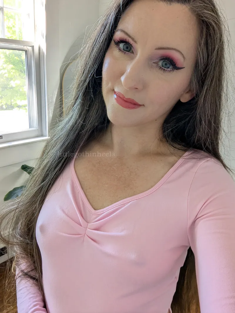 Thumbnail Perking Up without a Bra: Coffee & Confidence by littlegothinheels