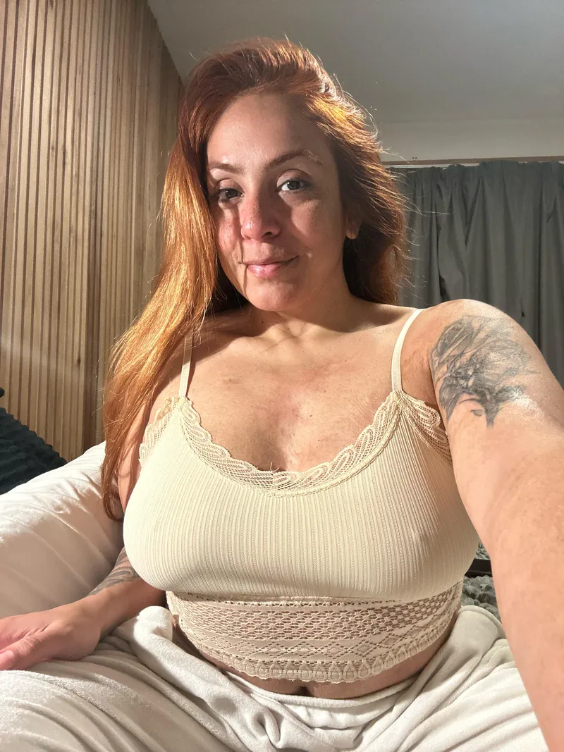 Thumbnail In Love with My Shirt - Braless Confidence | WitnessElectronic983