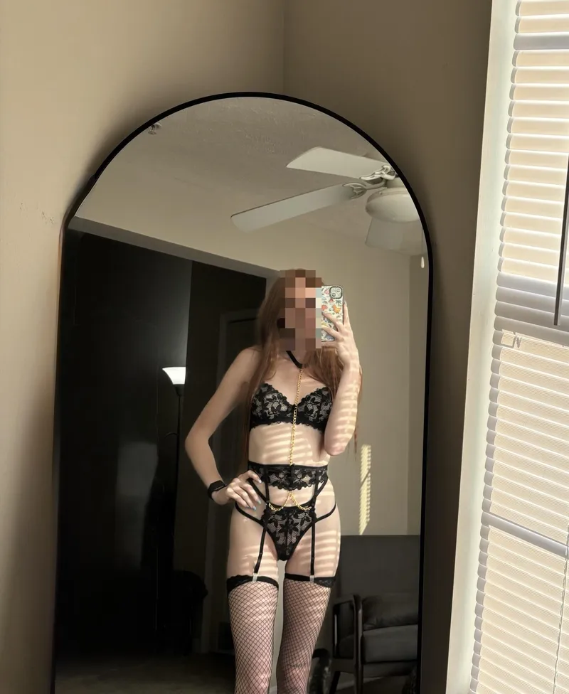 Thumbnail Organic-Morning-647: Challenging Redhead Attire Scenarios