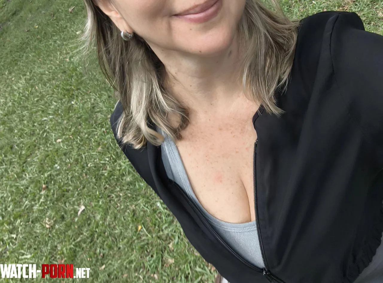 Smash or pass this 50yo gilf outside? by serious_sara