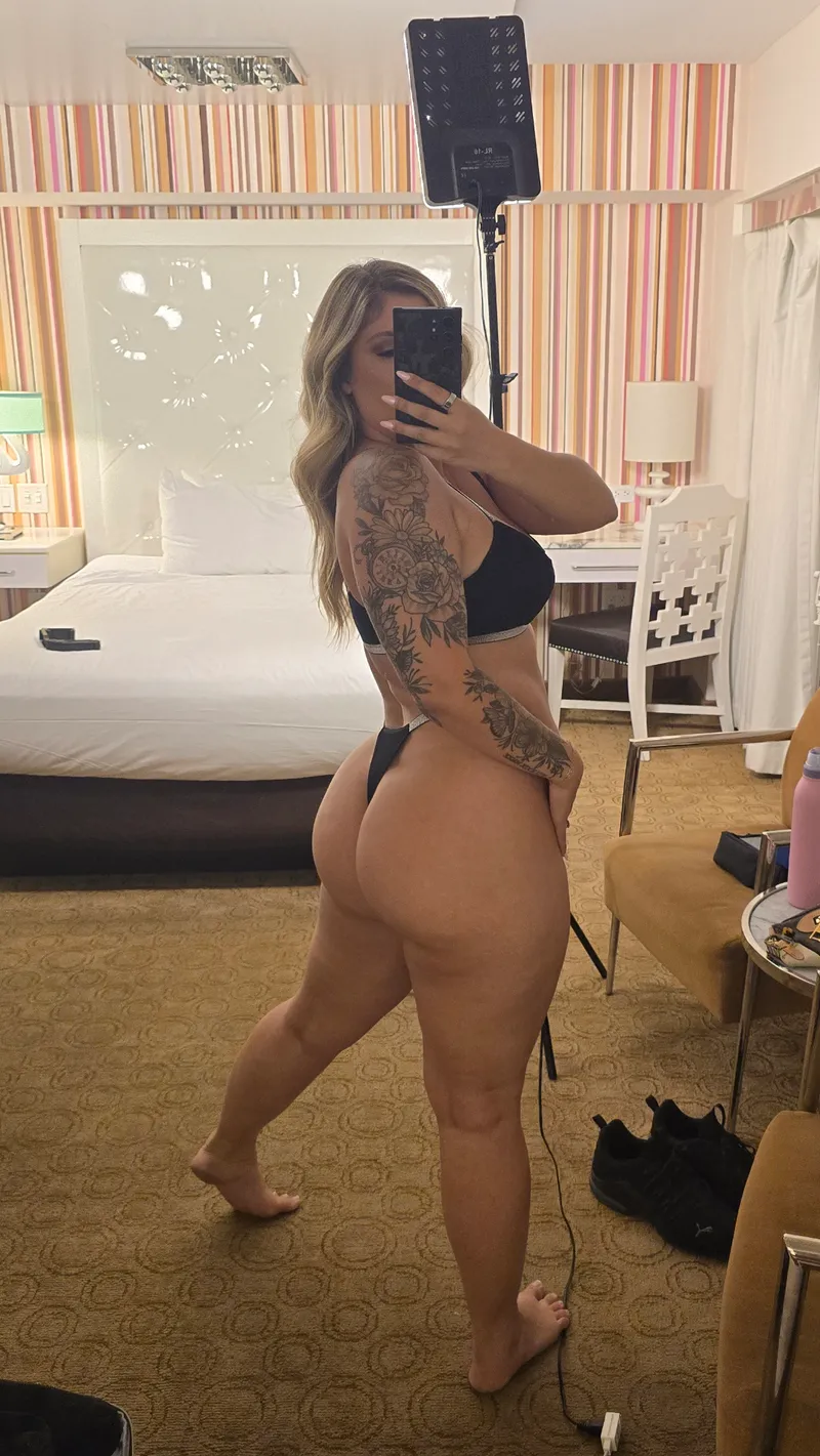 Thumbnail Bending Over for Desire: Unleashing Sensual Passions by HotwifeLexiLove | WhiteCheeks