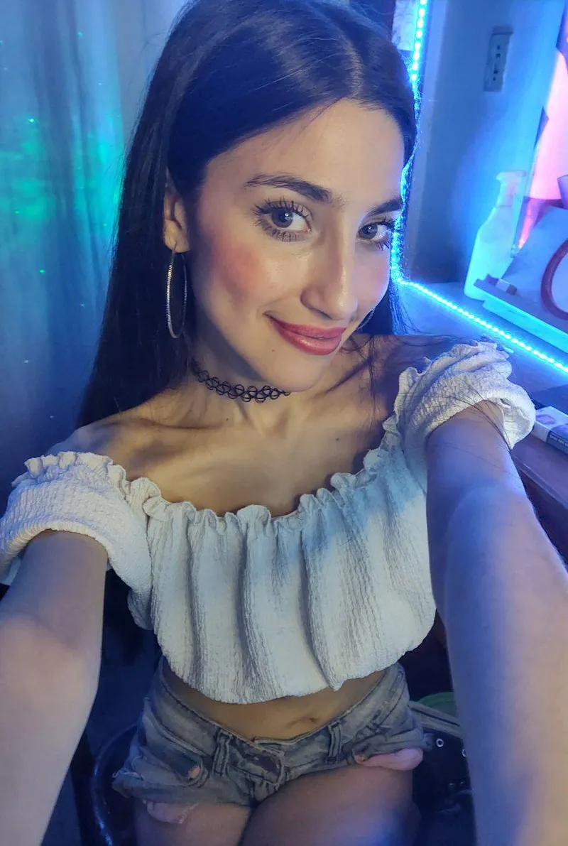 Thumbnail Feeling Cute Today with SaloAilen's Croptop Look