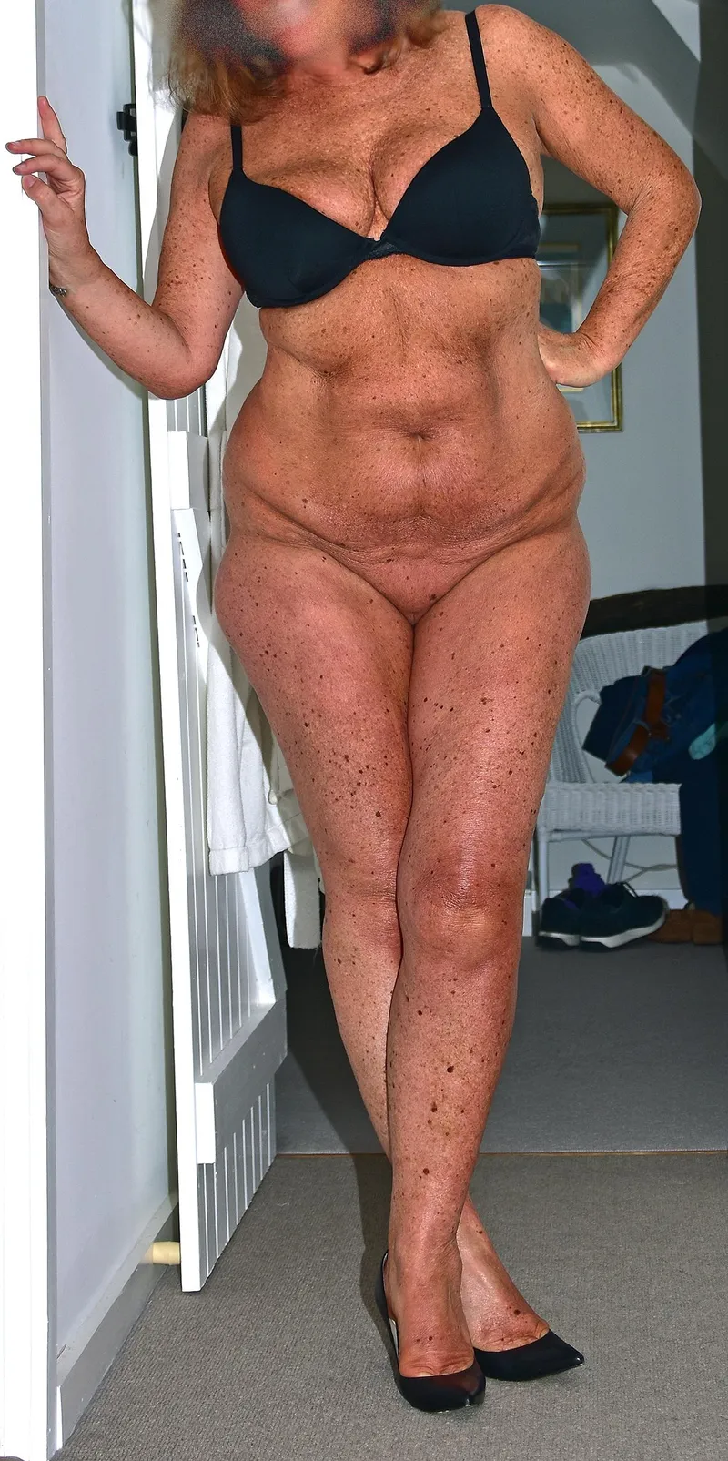 Thumbnail Embracing Sun-Kissed Beauty: Tanned Milf Curves by harrywilf