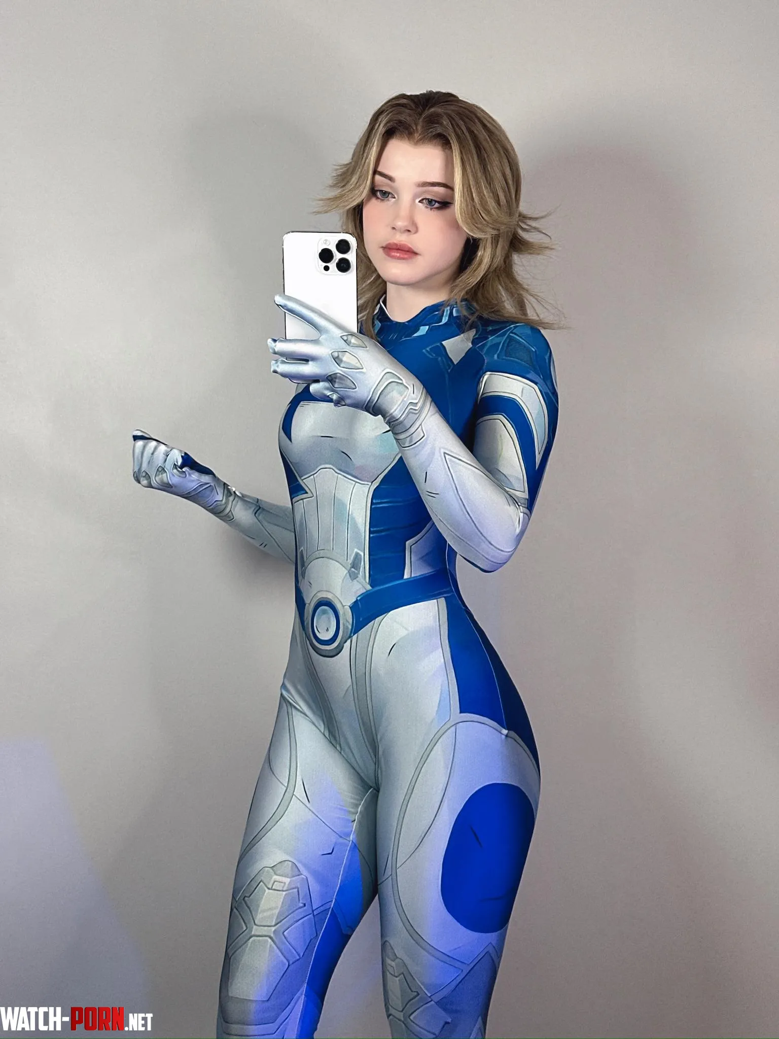 Invisible Woman by Emfox by egirlcake