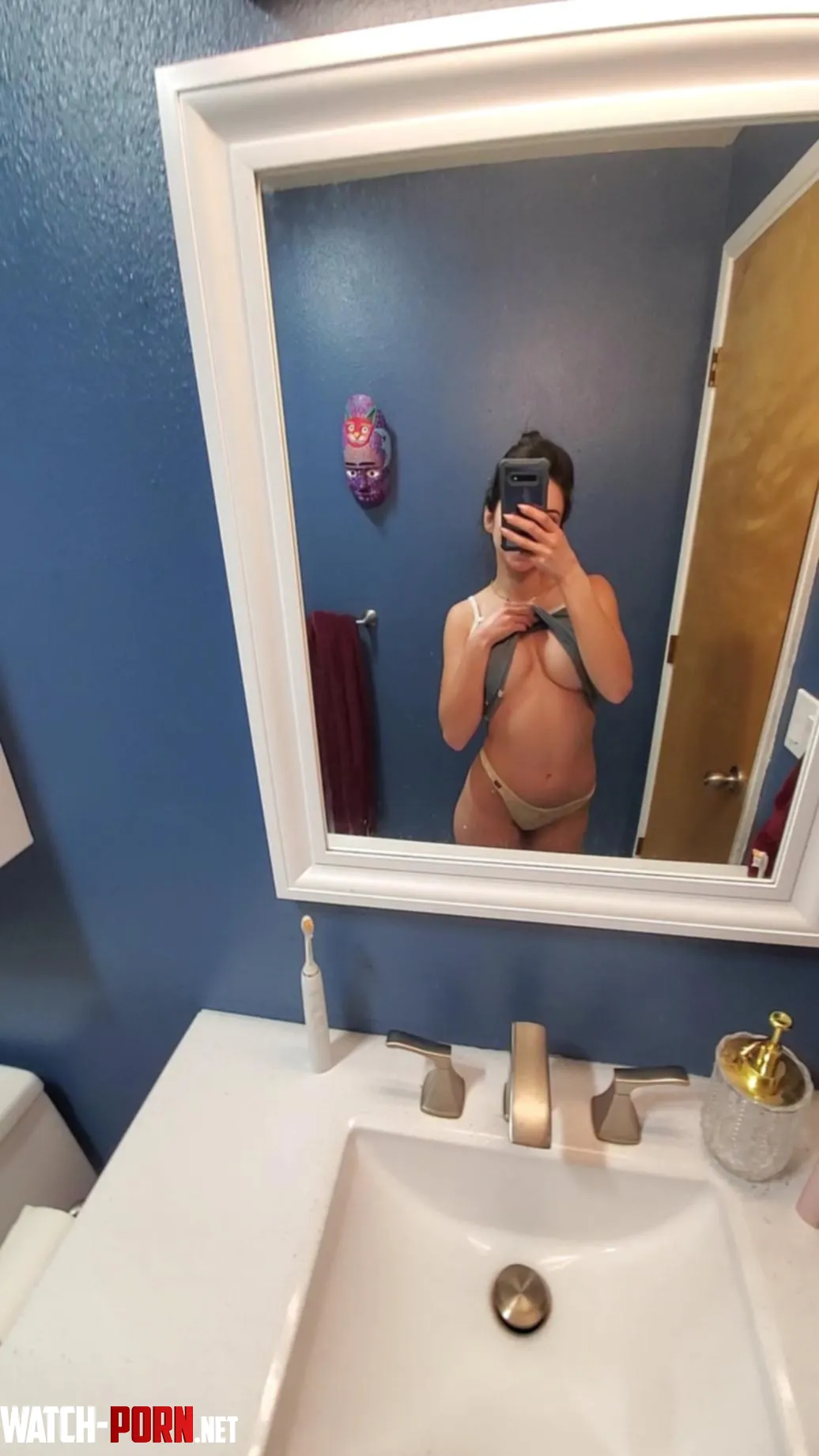 Under boob is seriously hot by hayley_and_kian