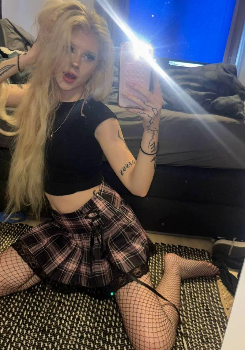 Thumbnail Teacher's Advice: Croptop, Fishnets, Miniskirt by velvetnovabloom