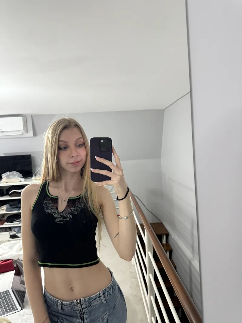 Thumbnail NovaPaintss: Tall Girl's Croptops Magic