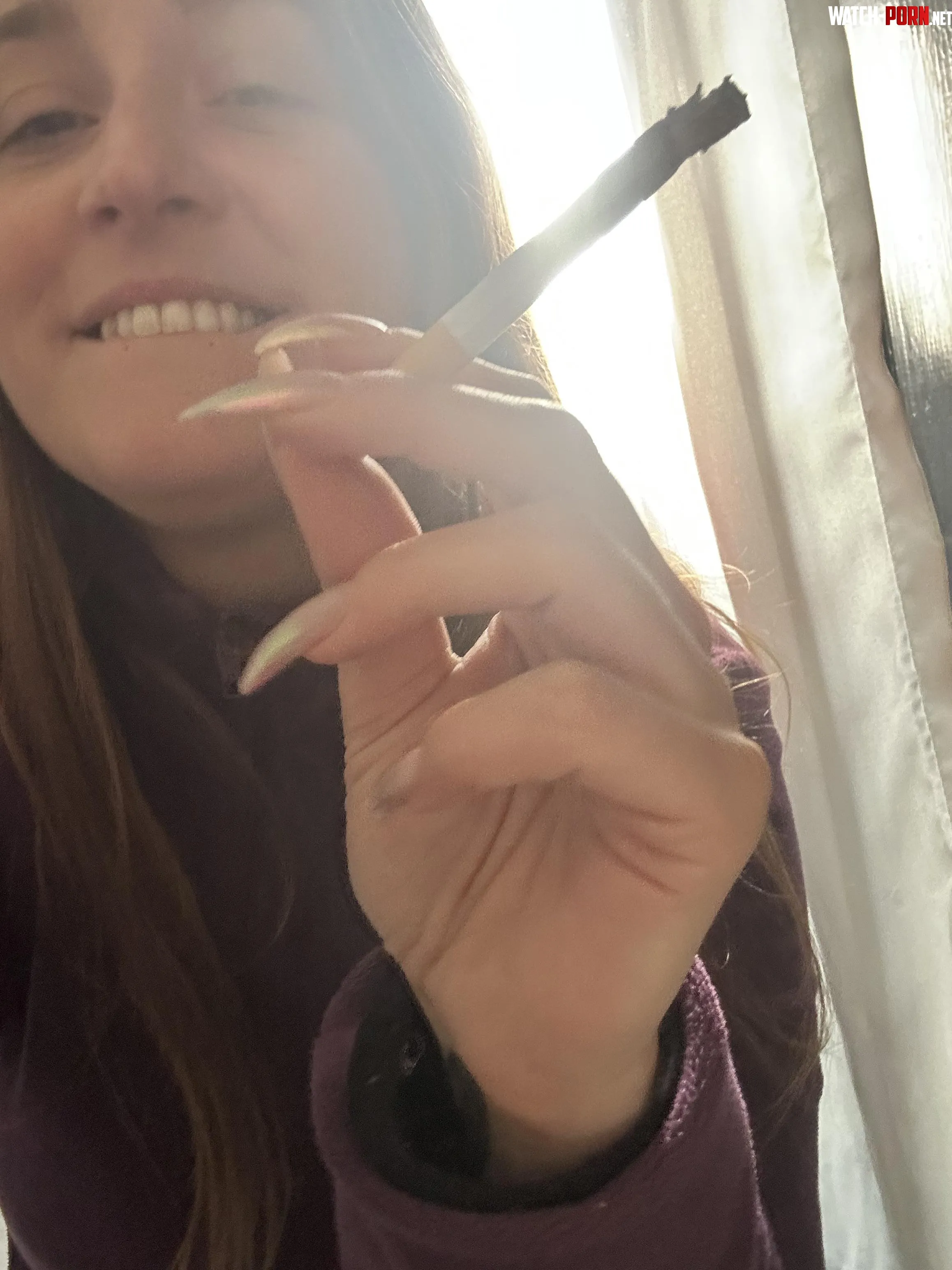 Long witch nails on a cold winter morning by Mikamil111