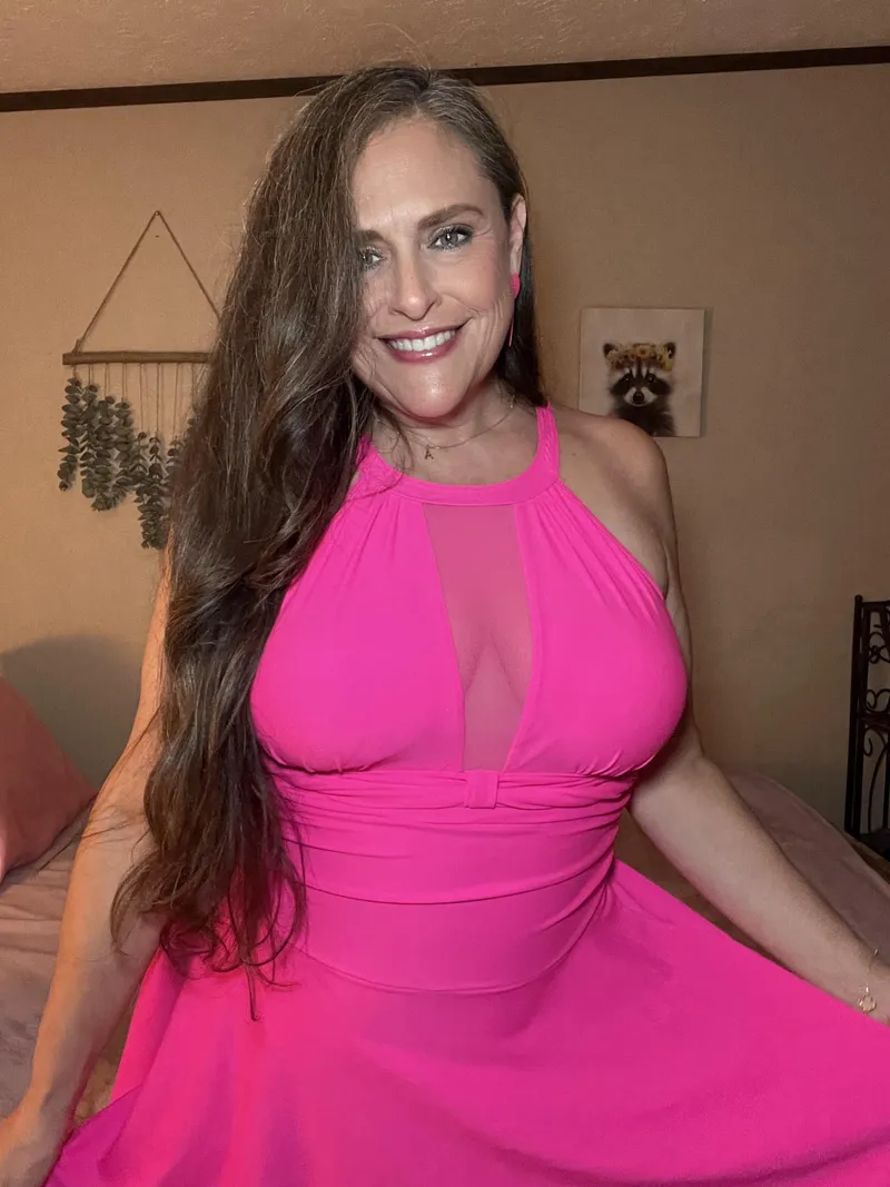 Thumbnail Beauty in a Bathing Suit: Midwest MILF Charm by annarose420 | MatureMilf