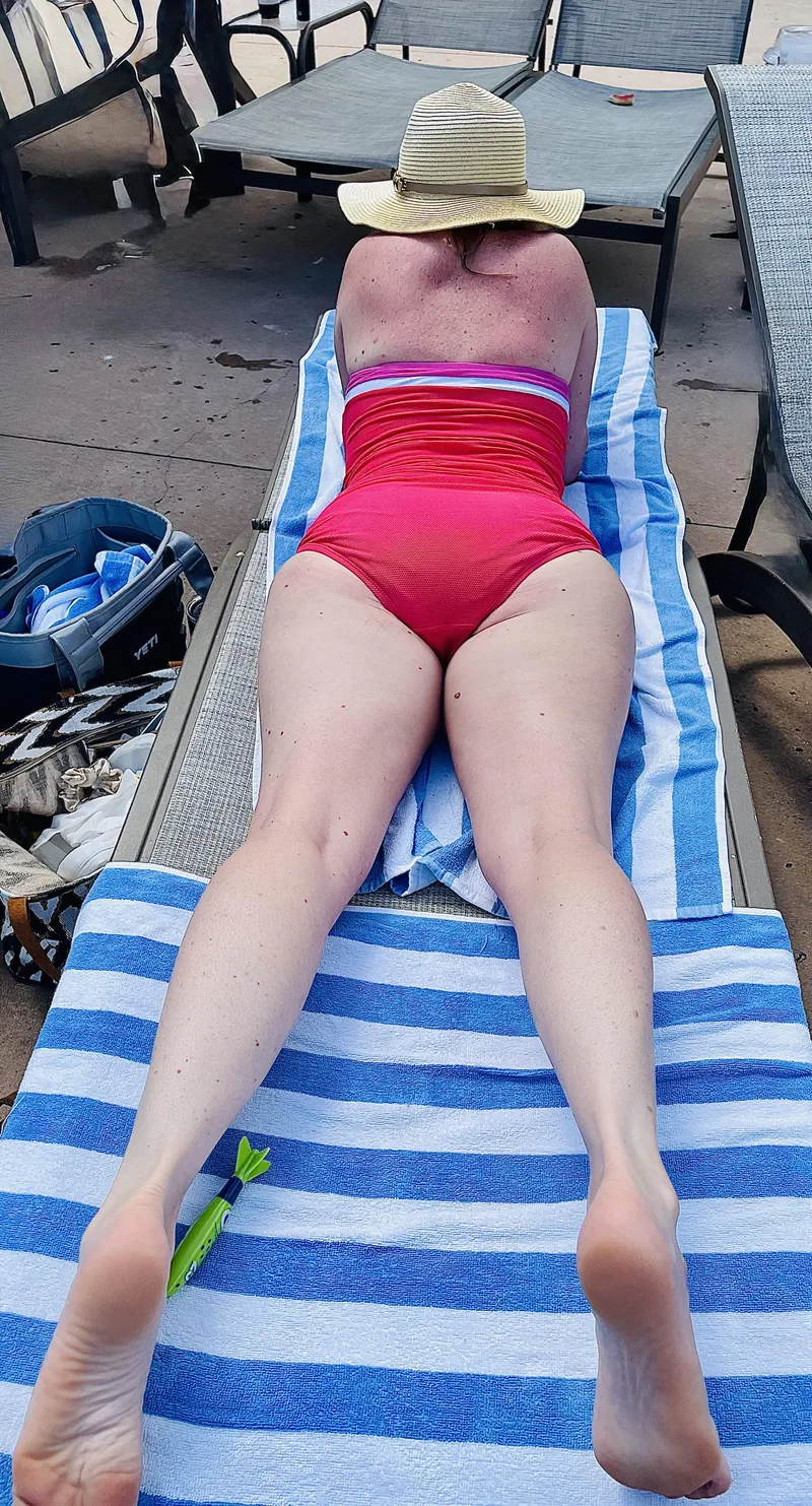 Thumbnail Fashionable Focus: Eye-Catching One Piece Suits