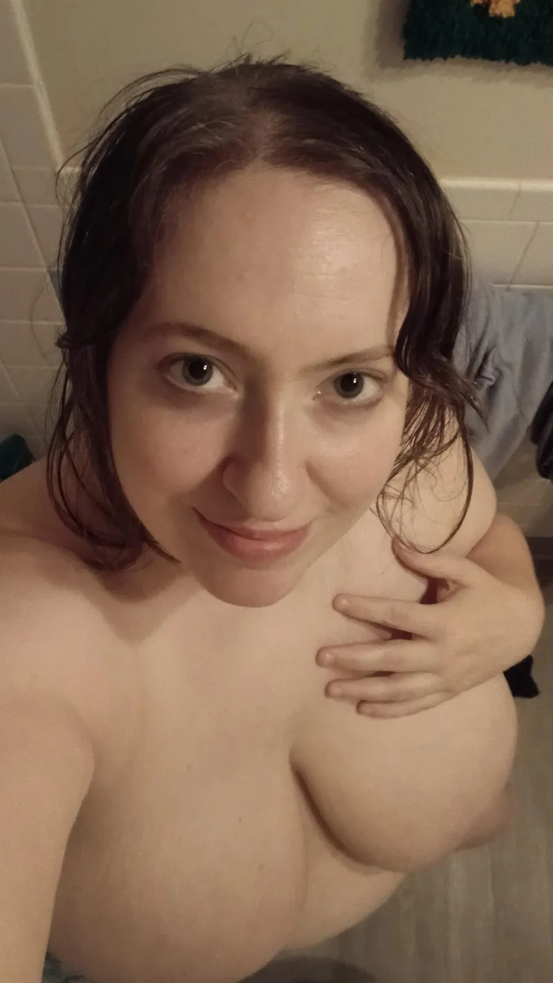 Thumbnail Unlikely-Software-67: Pre-Shower Selfie 🚿 | Chubby