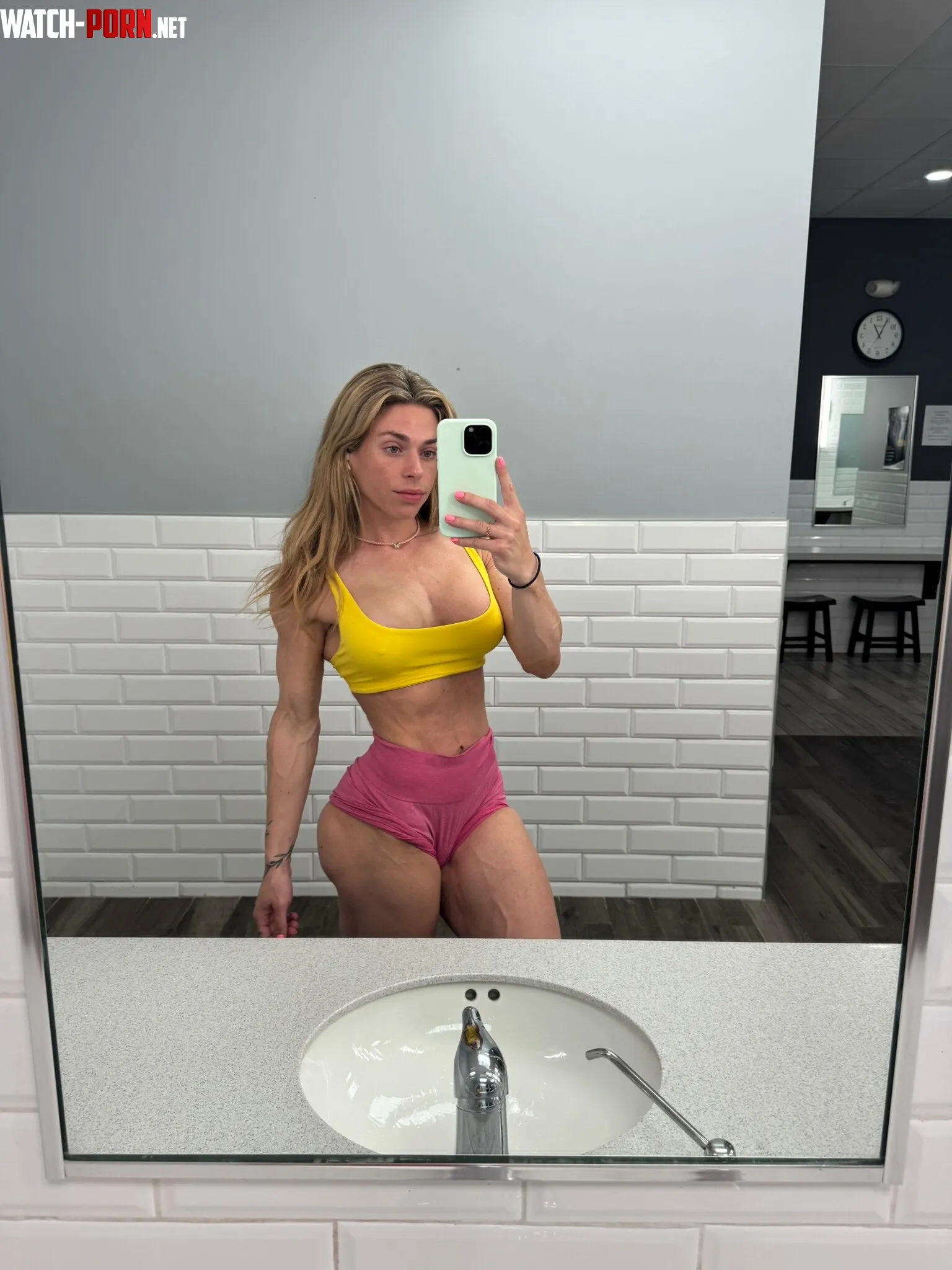I love how these fit my curves by mandaiiiii