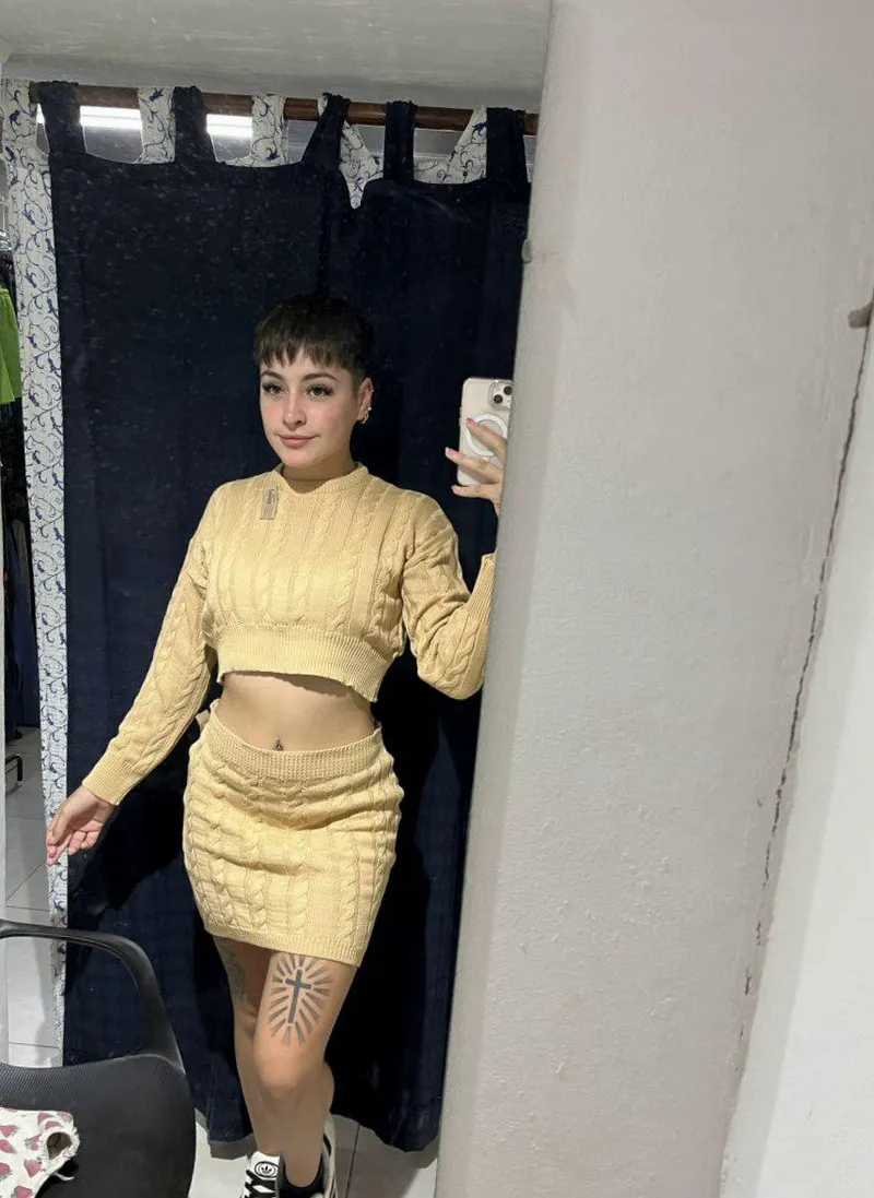 Thumbnail Playing with Skin Showing Excuses | Nikkikikiriki | Croptopgirls