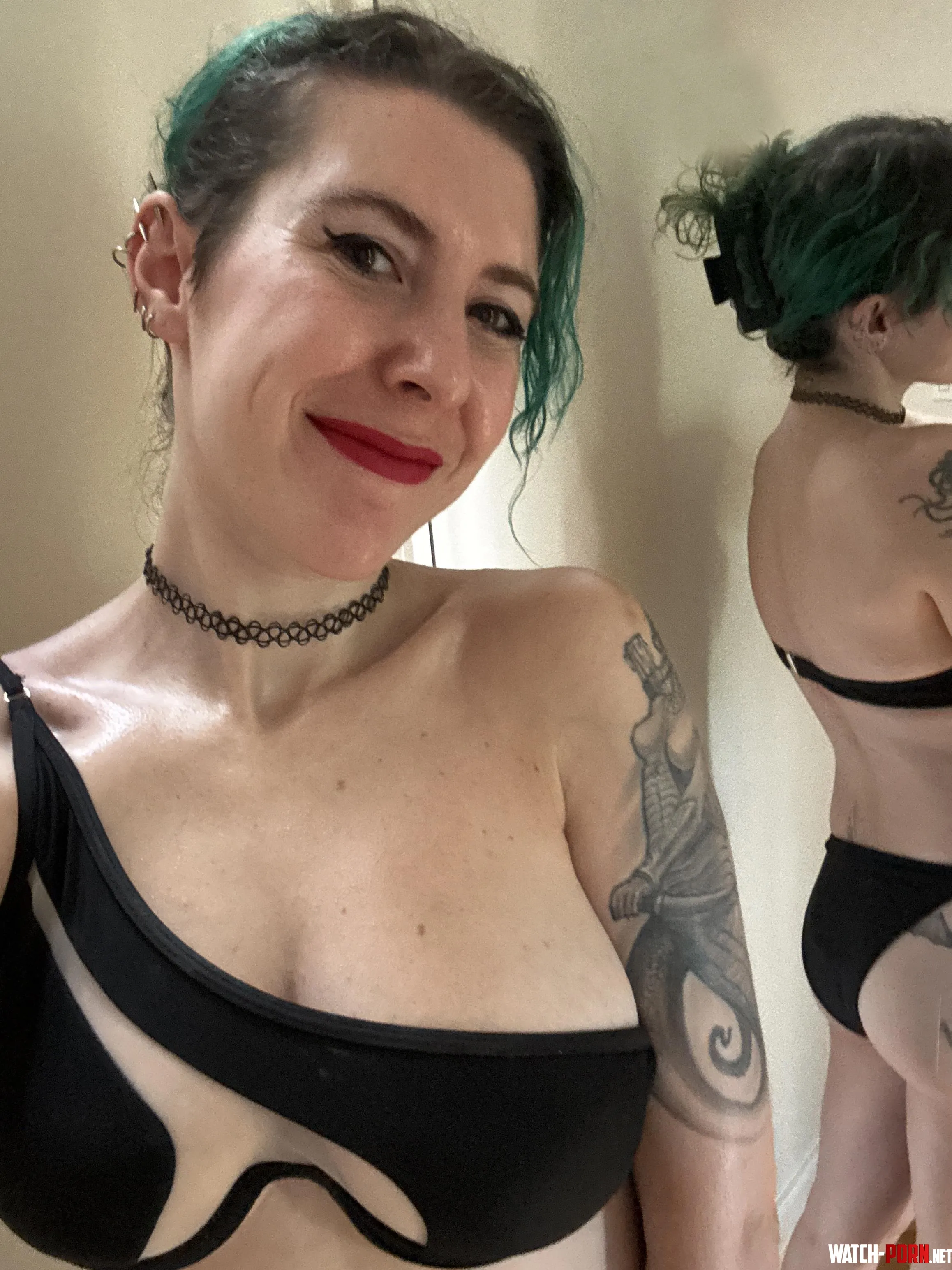 Can't resist a bikini selfie by sirenskiss3