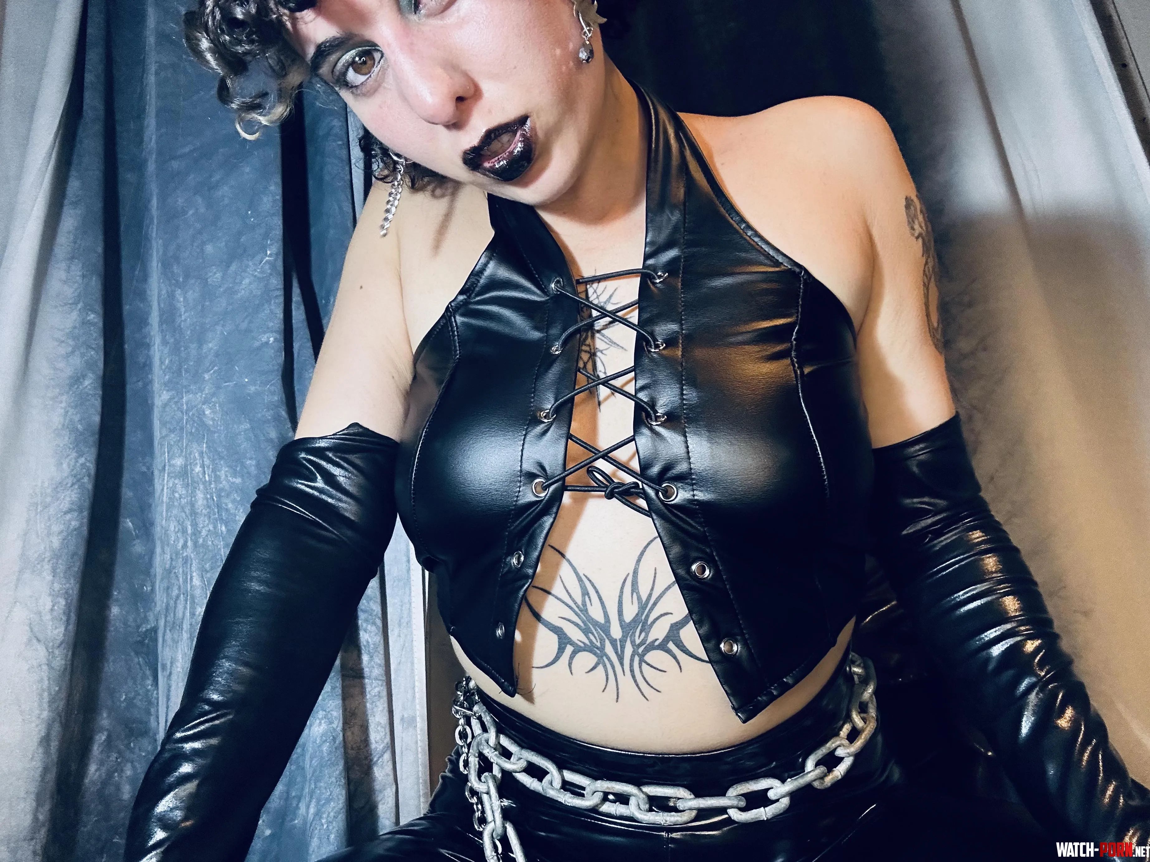 Rate my outfit! by Mistik_in_hell