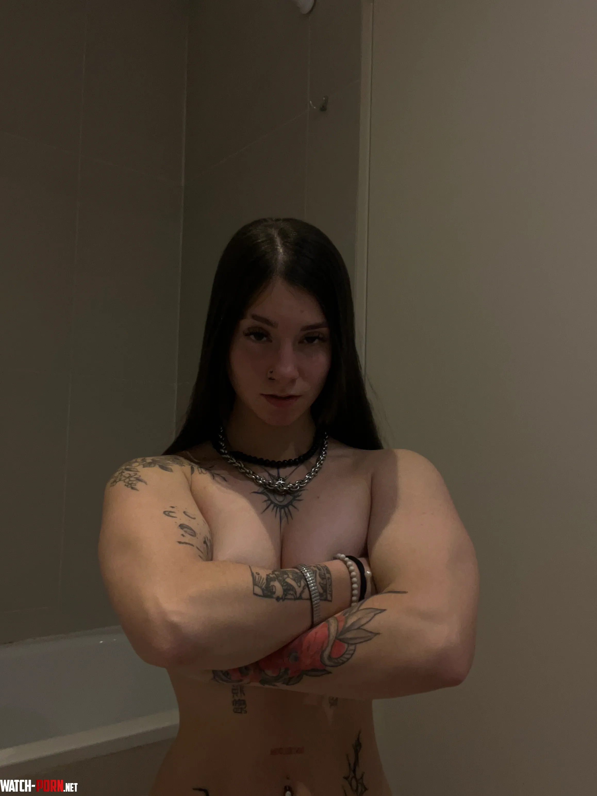 Muscles so big they’ll ruin other girls for you by EasterlyOcean