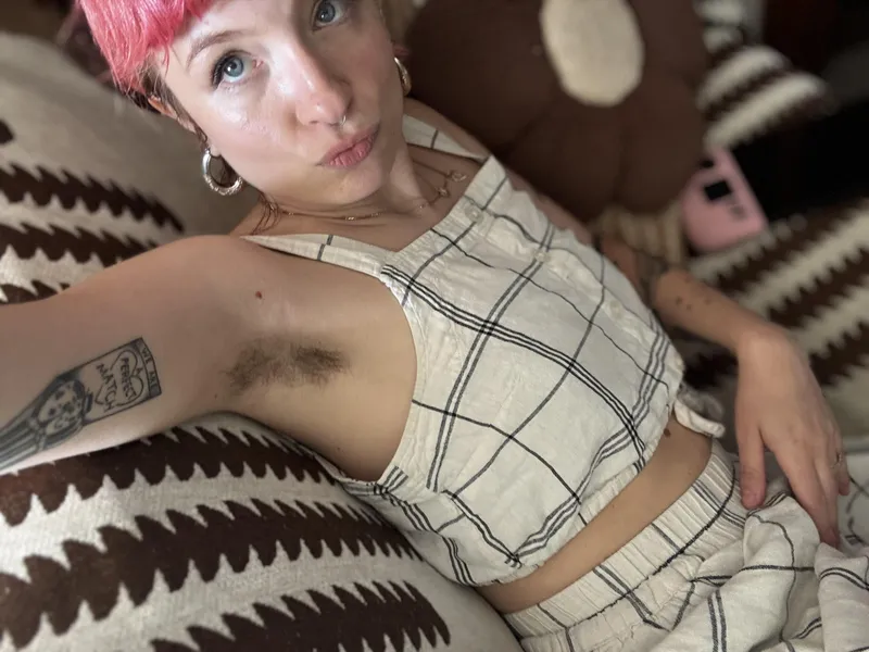 Thumbnail Hairy Pits Display - ootd Snapshot | hashtagtwerkteam