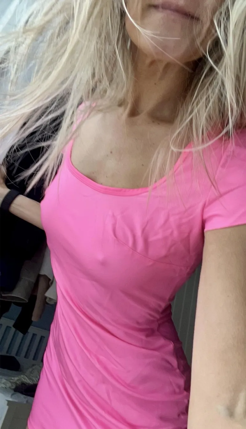 Thumbnail Indulge in Sensuality: Pink Pokies by SwedishBlossom