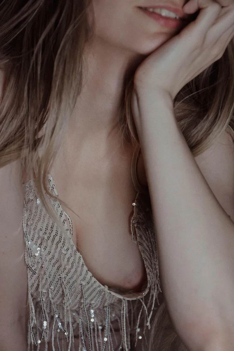 Thumbnail Danger Alert: When Bending Over Turns Risky! | buonbella