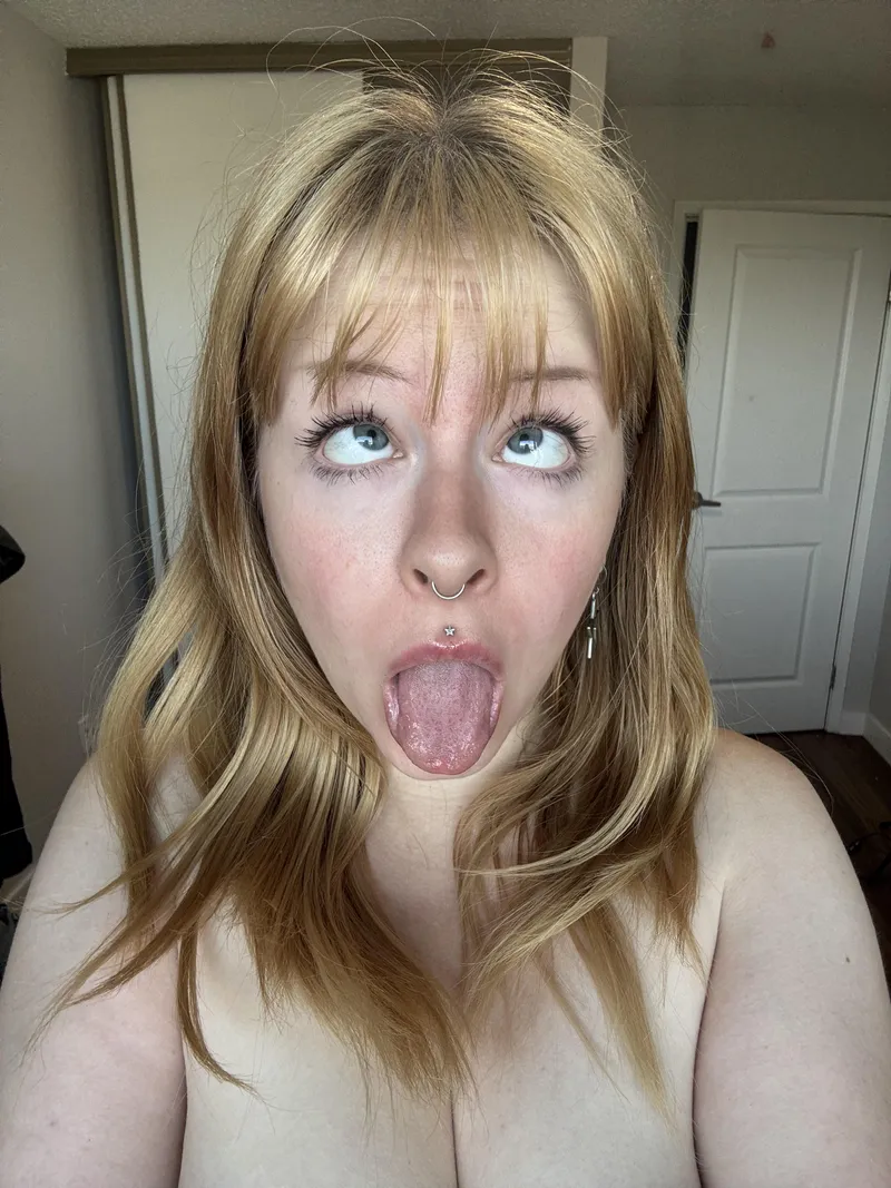 Thumbnail Sluts Like Me Need to Be Fucked By _lyla999 in RealAhegao