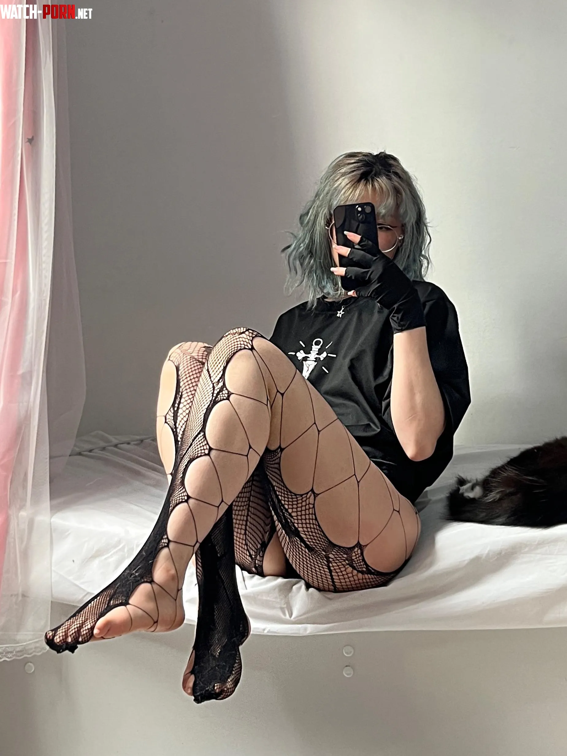Naughtier babes wear fishnets for a reason by St3f03