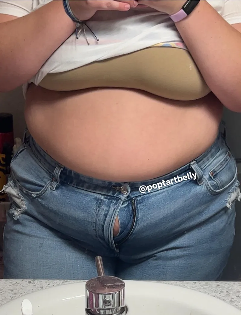 Thumbnail Girlmoochxoz Asks: 'Is a Stuffed Girl in Lingerie Hot?' - Dive In