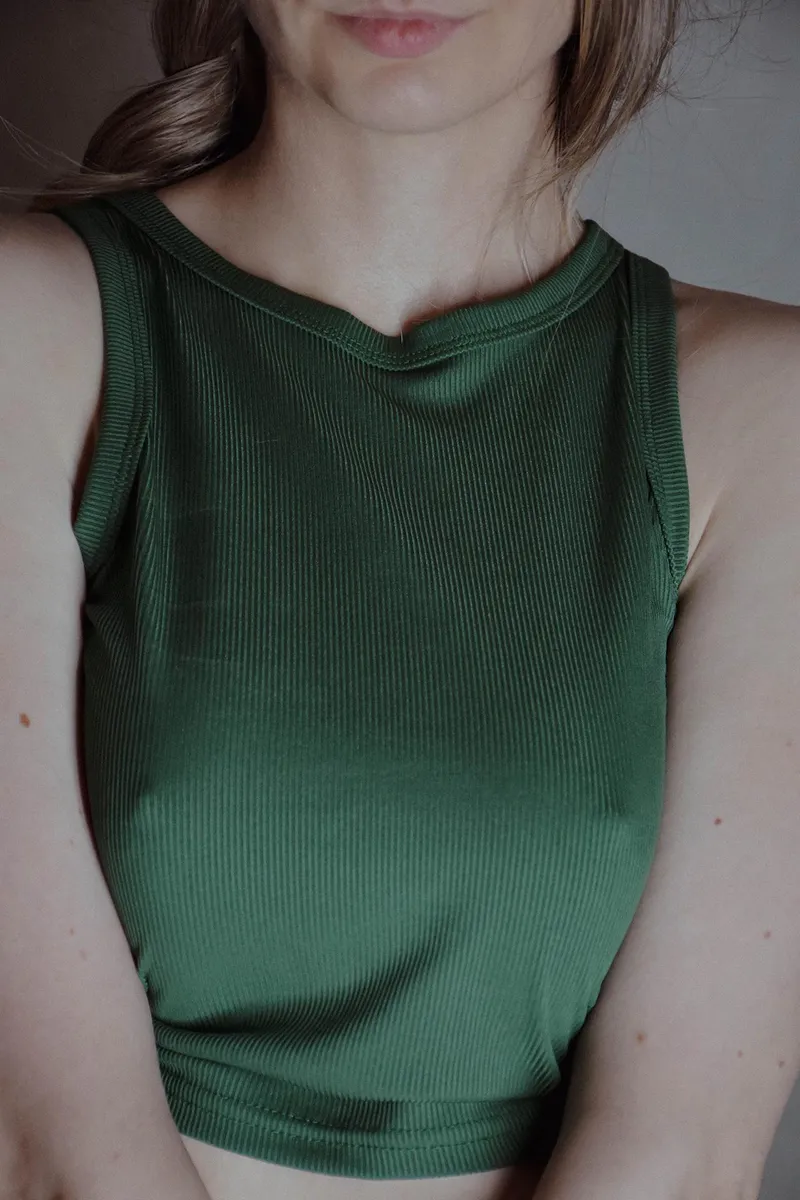 Thumbnail Buonbella's Revealing Statement: Pokies Without a Bra