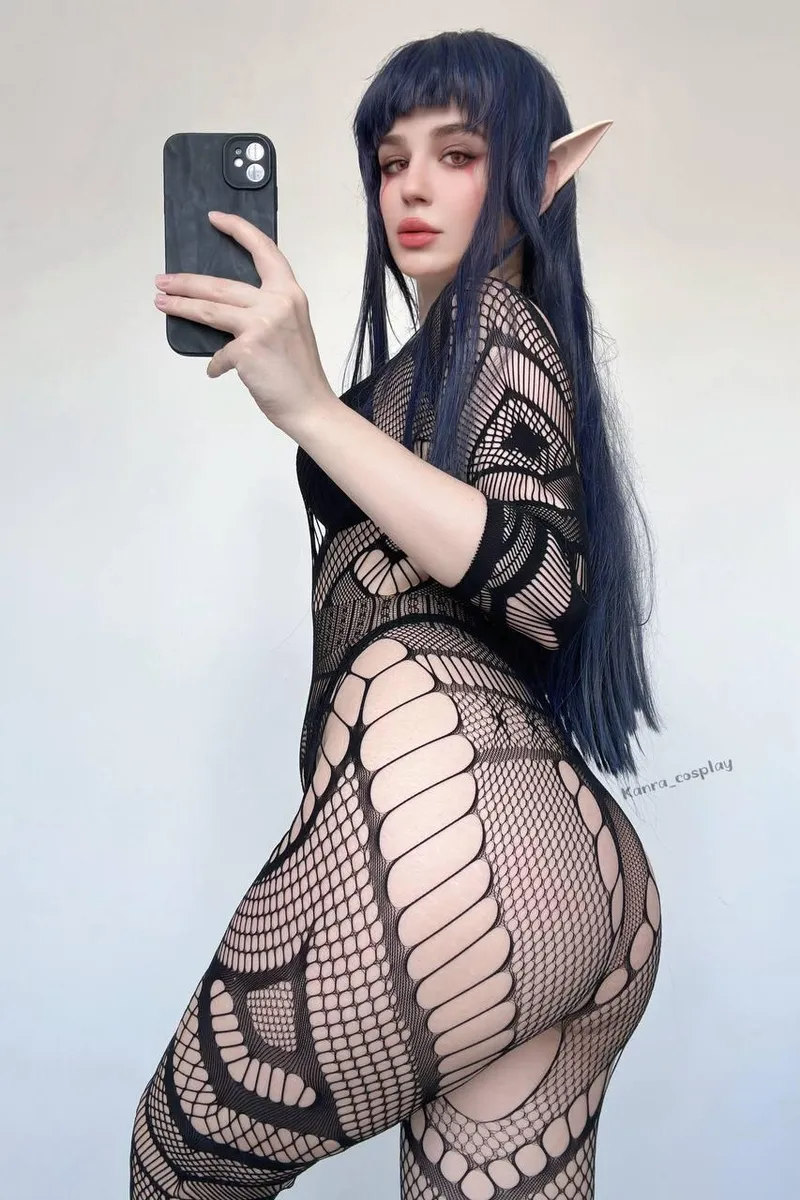Thumbnail Kanra_Cosplay's Esil Radiru Impersonation: A Striking Display | CosplayLewd