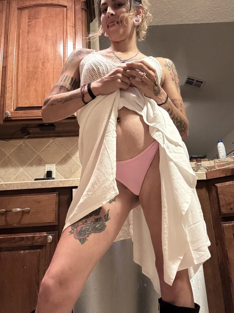 Thumbnail Pink Panties Display: Punk_pixi13's Unveiling Journey