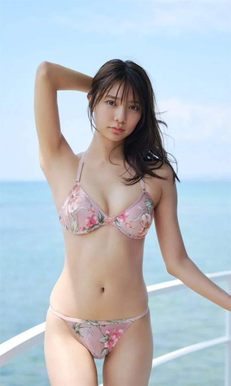 Thumbnail yuuki-ichinose Tells Asuka Kawazu's Story in Gravure