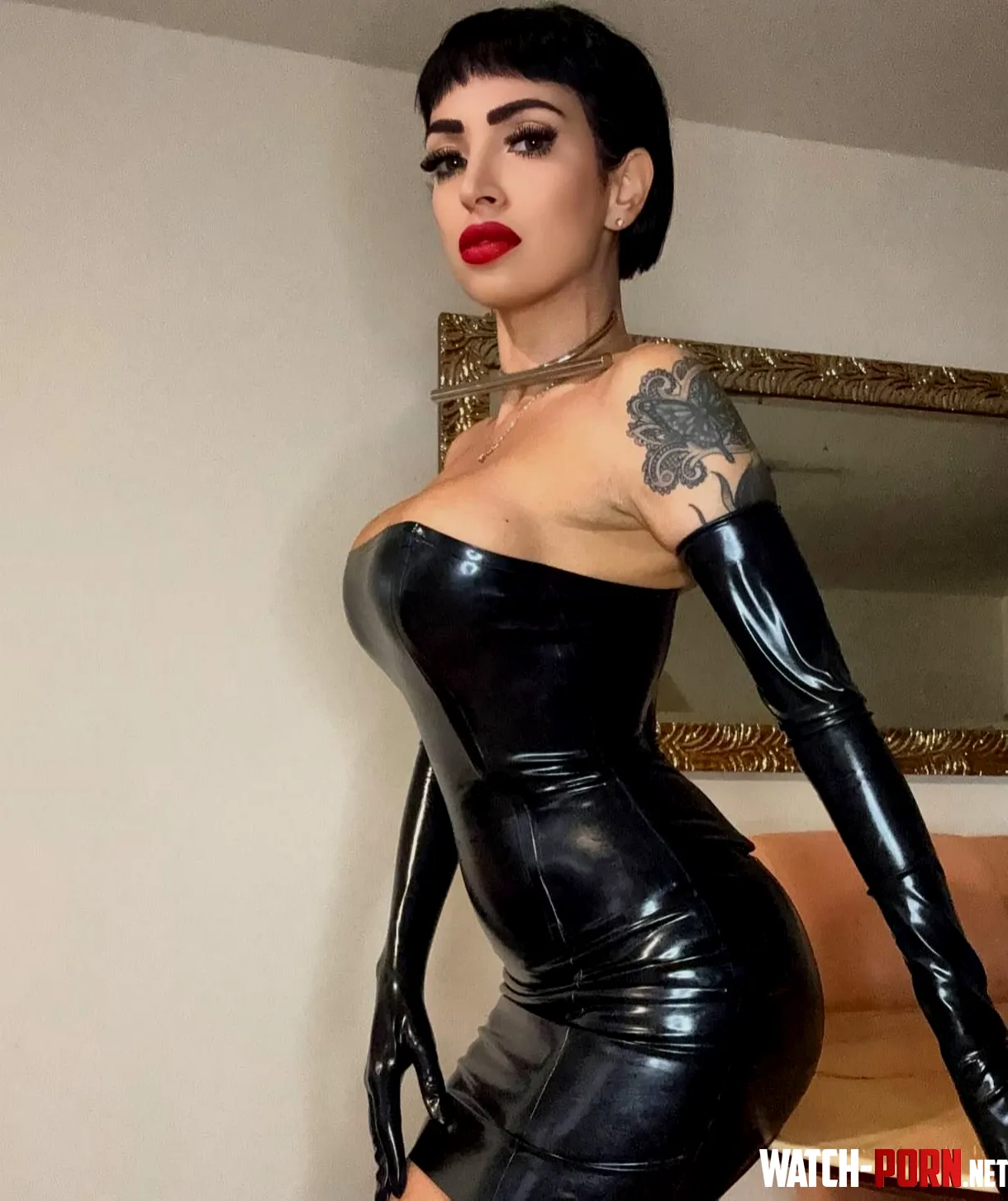 I have an obsession with latex by Consistent_Annie175