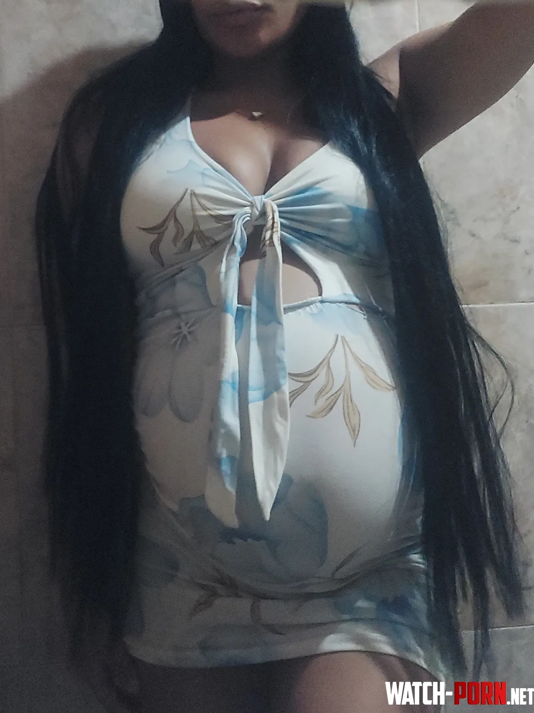 I look sexy even at almost 39 weeks by negrita_bel