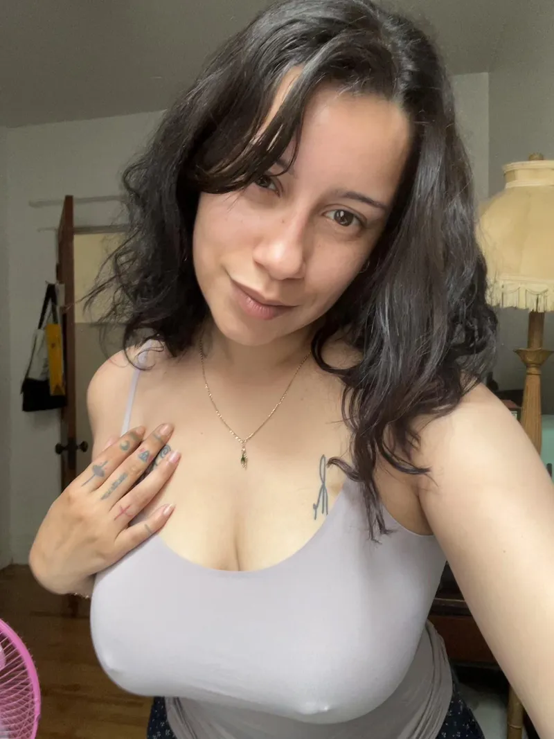 Thumbnail Angel Emojis Galore: Exploring the Braless Category by vymysela