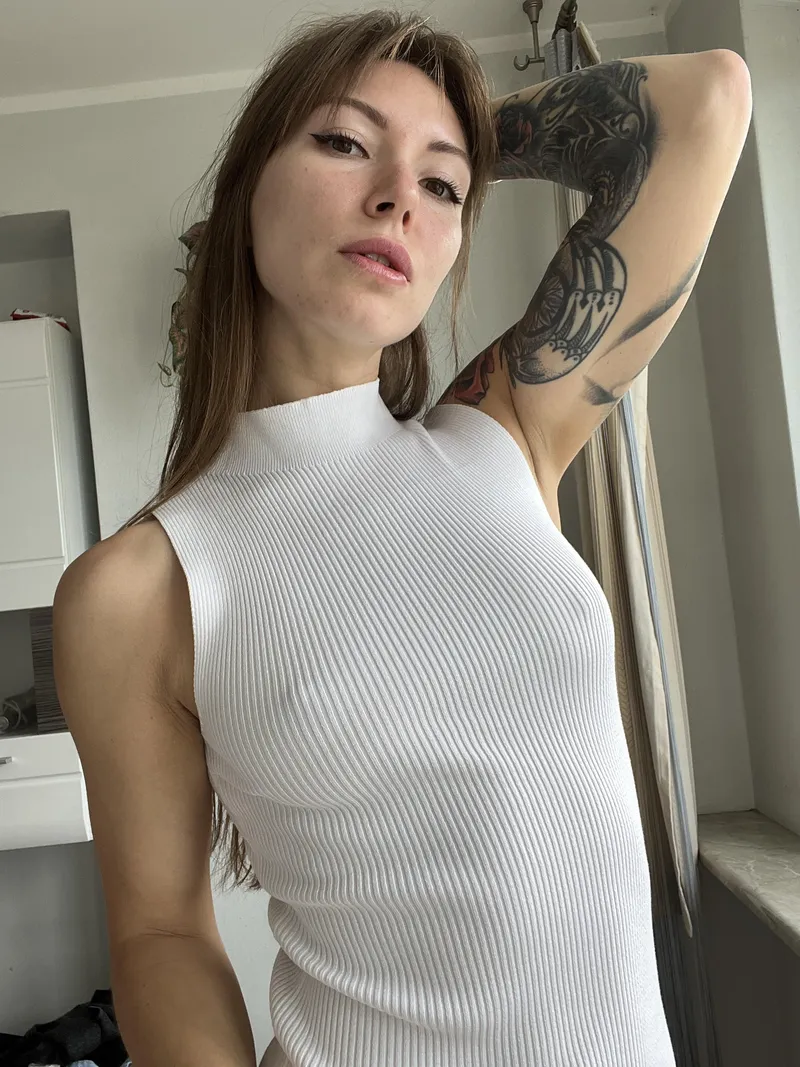 Thumbnail Embracing Comfort: Why I Don't Wear a Bra | IndependentRich6963