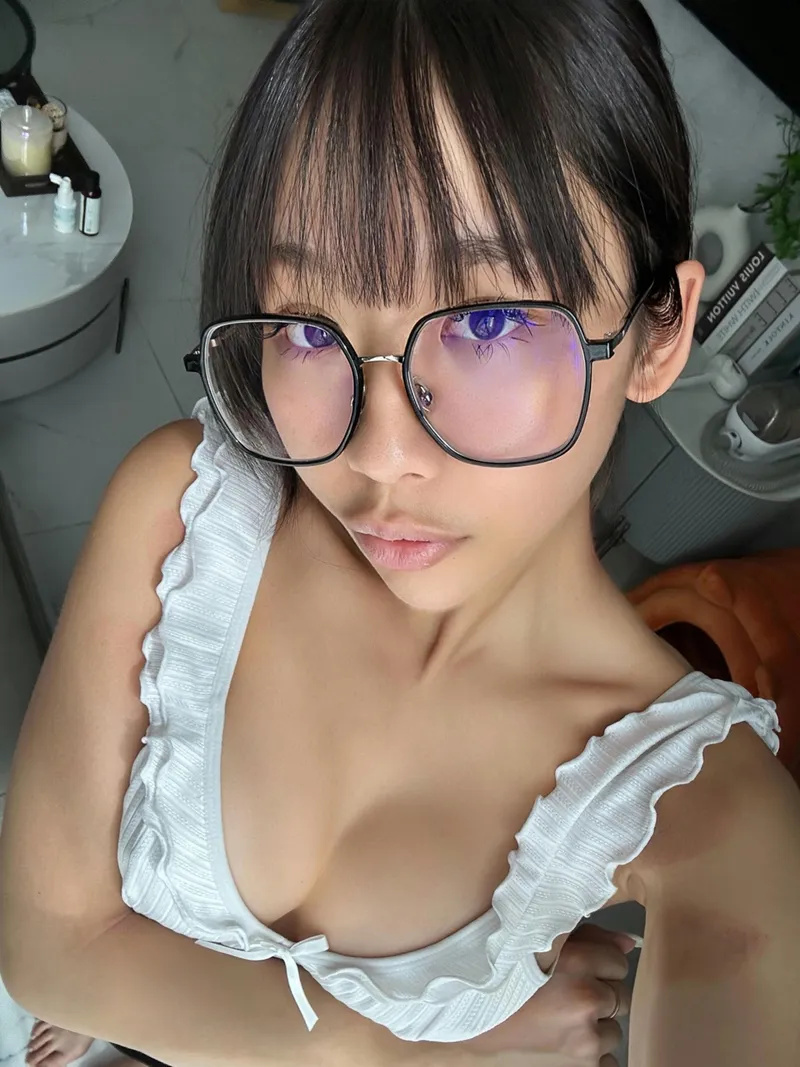 Thumbnail Bold Yet Innocent Looks from lunaalovesyouu