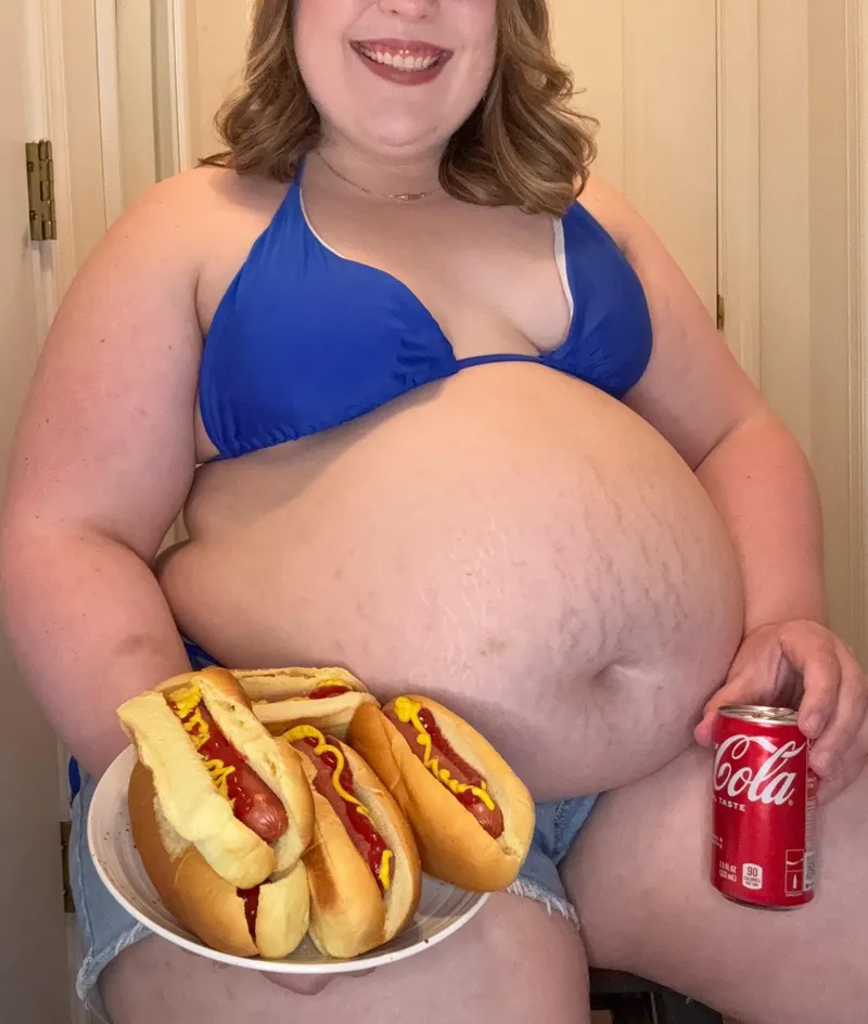 Thumbnail PiggyPolly's Fattening 4th of July Journey - Don't Miss Out!